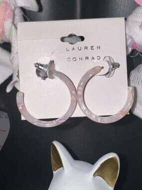 Marbled Acetate Hoop Earrings from the LC Lauren Conrad Collection!